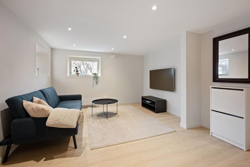 Practical Basement Apt With All Home Comforts Close To City Centre Stavanger Eksteriør bilde