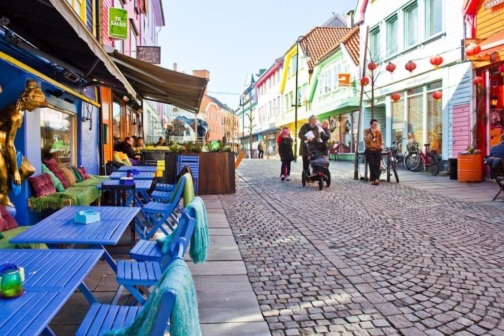 Practical Basement Apt With All Home Comforts Close To City Centre Stavanger Eksteriør bilde