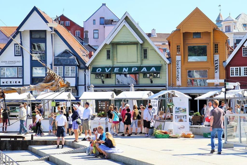 Practical Basement Apt With All Home Comforts Close To City Centre Stavanger Eksteriør bilde