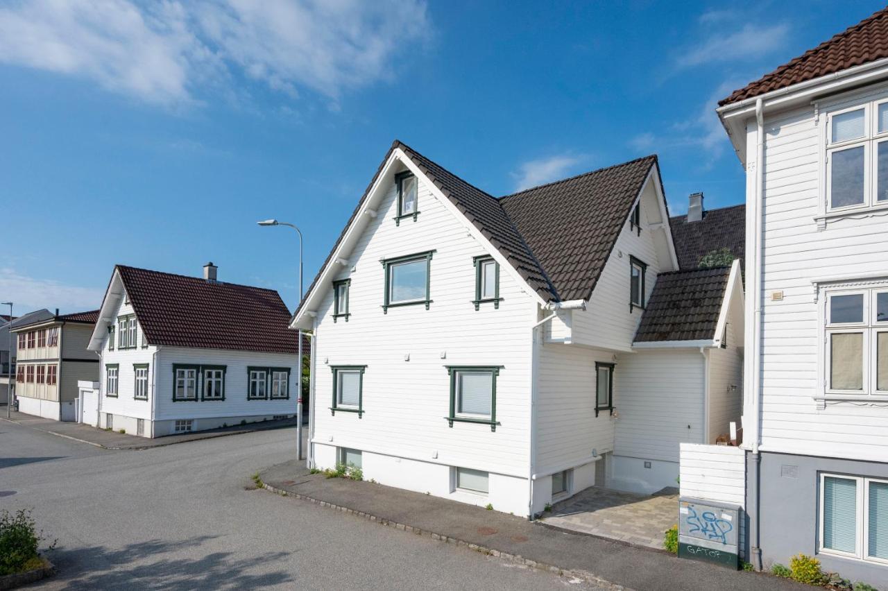 Practical Basement Apt With All Home Comforts Close To City Centre Stavanger Eksteriør bilde