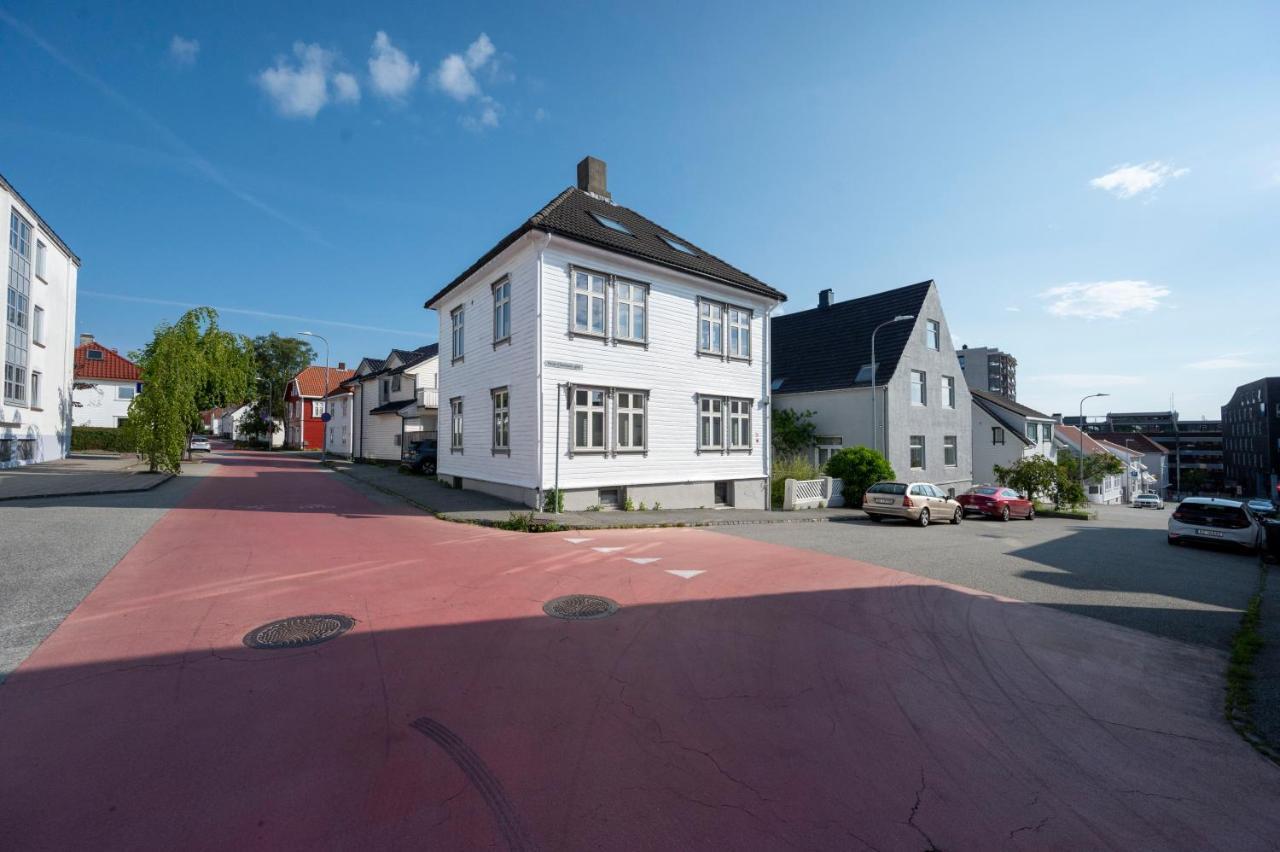 Practical Basement Apt With All Home Comforts Close To City Centre Stavanger Eksteriør bilde