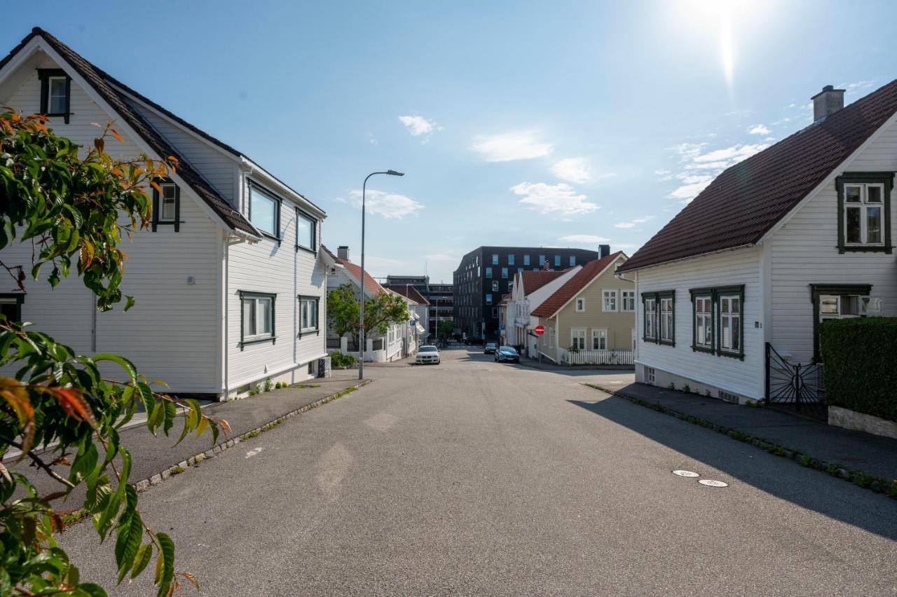 Practical Basement Apt With All Home Comforts Close To City Centre Stavanger Eksteriør bilde